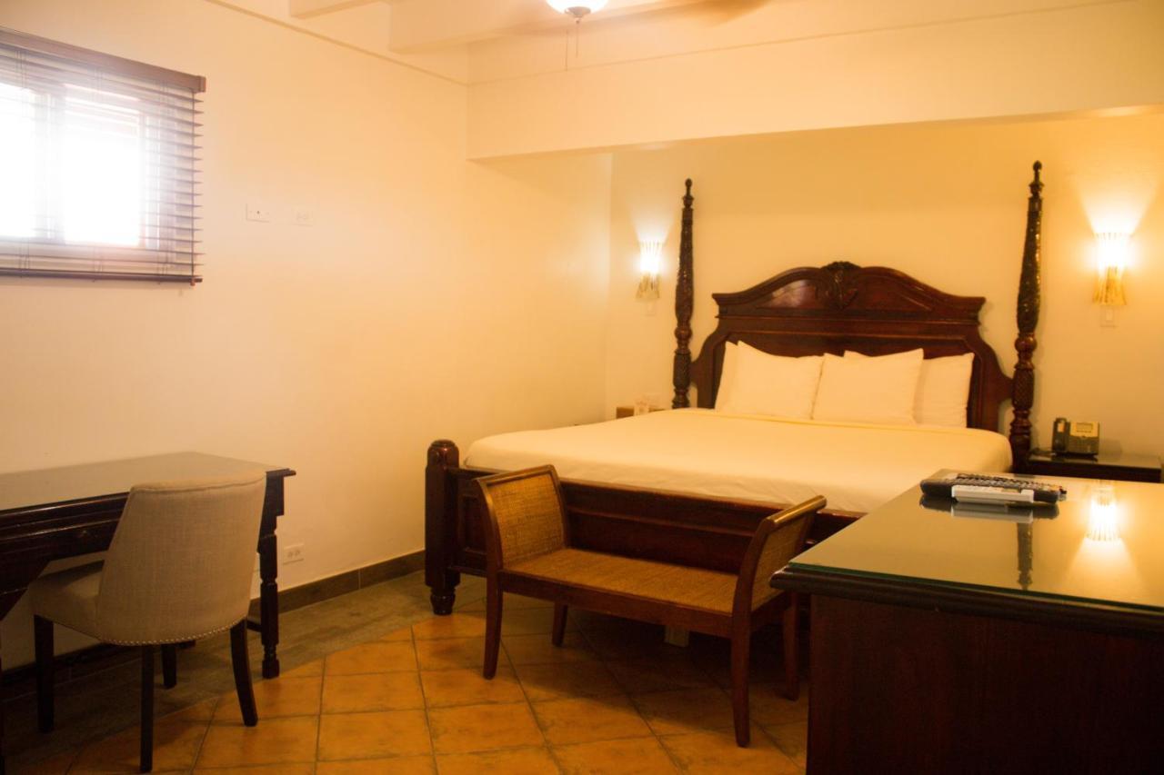 Altamont West Hotel Montego Bay Exteriér fotografie