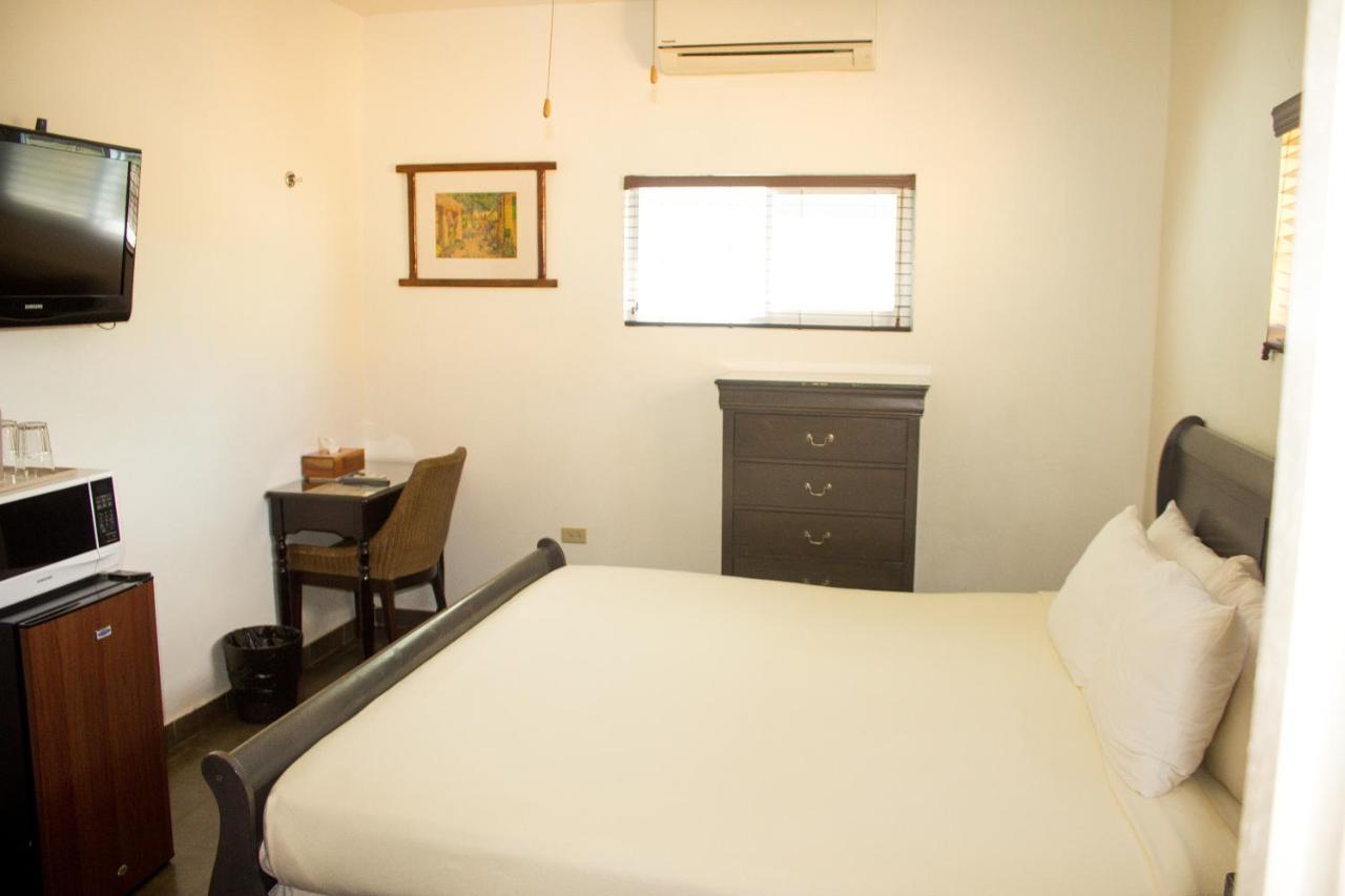 Altamont West Hotel Montego Bay Exteriér fotografie