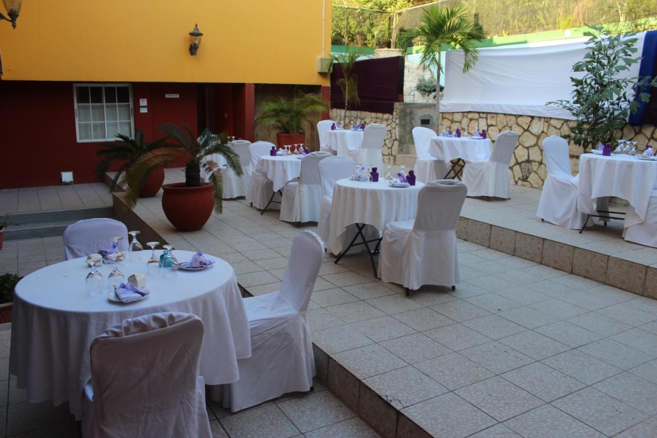 Altamont West Hotel Montego Bay Exteriér fotografie
