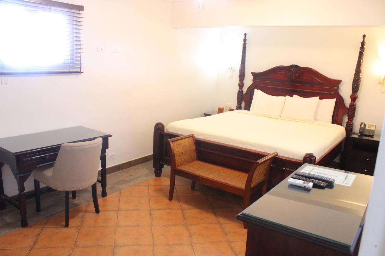 Altamont West Hotel Montego Bay Exteriér fotografie